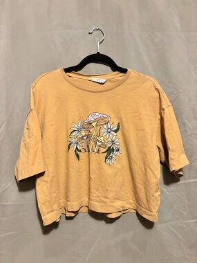 twik caramel cropped tee